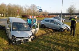 Aanrijding op Noorderweg in Marum: bestuurder aangehouden Video