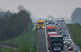 Lange file op A7 bij Marum na eenzijdig ongeval