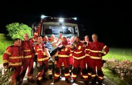 Brandweer Grootegast brengt (nachtelijk) bezoek aan collega