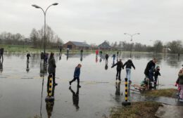 Kort maar hevige schaatspret op ijsbaan Pierswijk