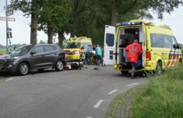 Motorrijdster zwaar gewond bij ongeval Video